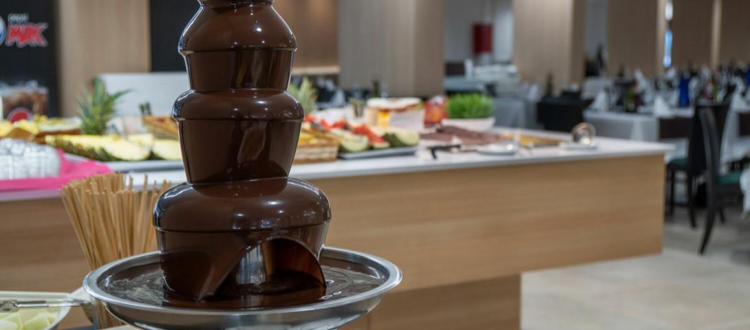 Repas familiaux « autour de la table »
